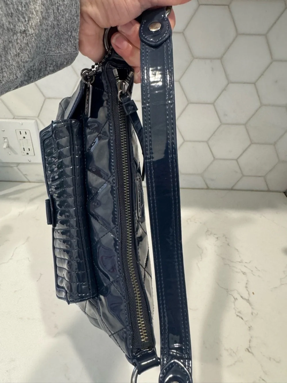 Coach Poppy Liquid Gloss - Picture 13 of 16